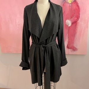Cabi women’s charcoal trench coat in their famous ponte knit. Large A+ condition